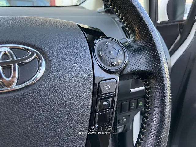 ステアリングスイッチ トヨタ プリウスα