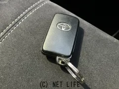 トヨタ プリウスα