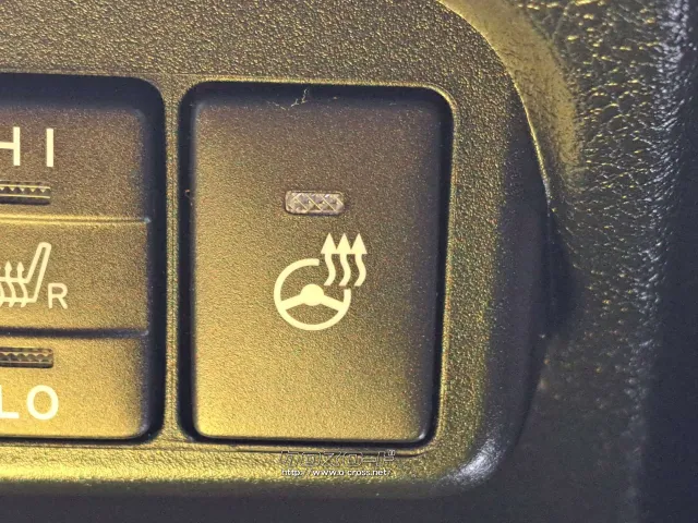 ステアリングヒーター トヨタ シエンタ