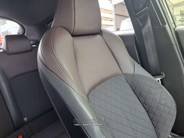ハーフレザーシート トヨタ C-HR