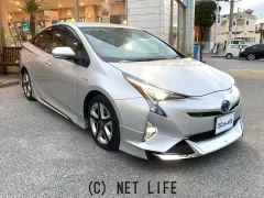 トヨタ プリウス
