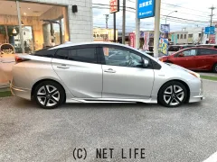 トヨタ プリウス