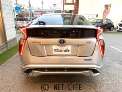 トヨタ プリウス