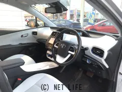 トヨタ プリウス