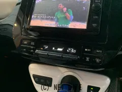 トヨタ プリウス