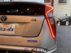 トヨタ プリウス