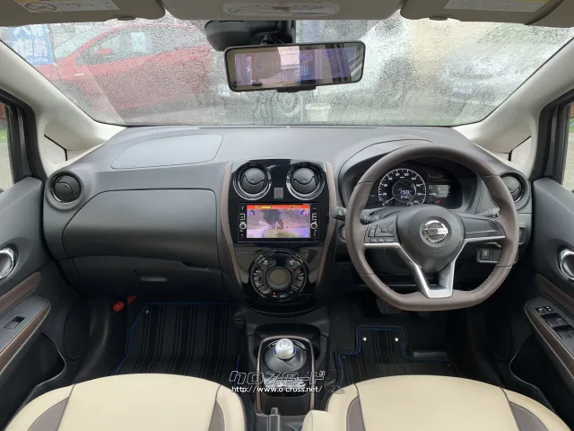 バッテリーからの電力とエンジンのパワーを直接駆動モーターに供給力、強い走りを実現 日産 ノート