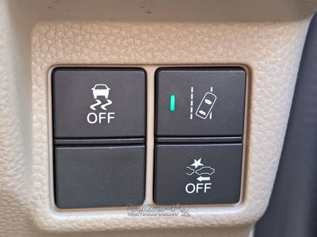 レーンキープアシスト等の安全機能も充実 ホンダ N-BOX