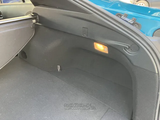 荷室ライト トヨタ プリウスPHV