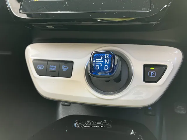 シフトノブ トヨタ プリウスPHV