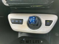 トヨタ プリウスPHV
