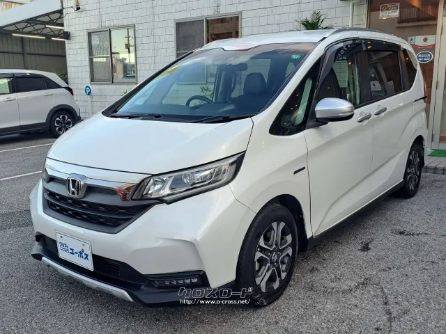 クロスター専用のフロントグリルや前後バンパー、LEDフォグライト ホンダ フリード