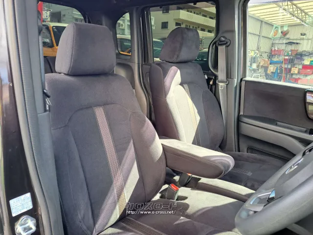 ブラックを基調とした上質かつ精悍な空間を表現 ホンダ N-BOX