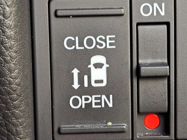 パワースライドドアで送迎も楽々 ホンダ N-BOX