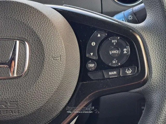 ハンドル右でクルーズコントロール操作が可能 ホンダ N-BOX