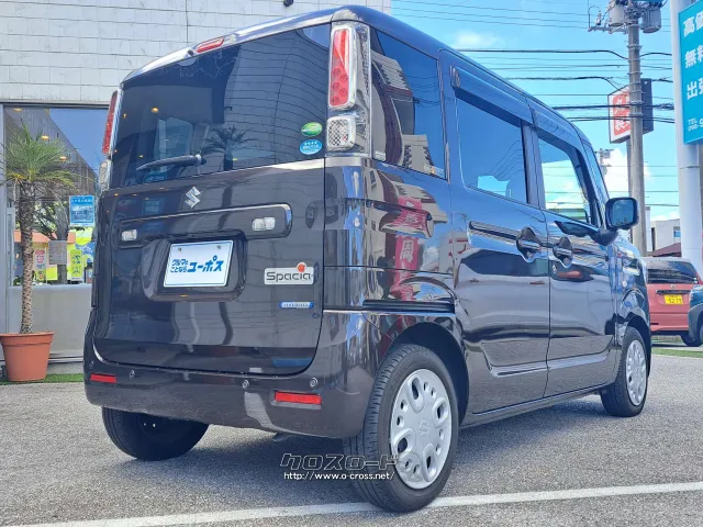 狭い道や駐車時も安心のコーナーセンサー付き スズキ スペーシア