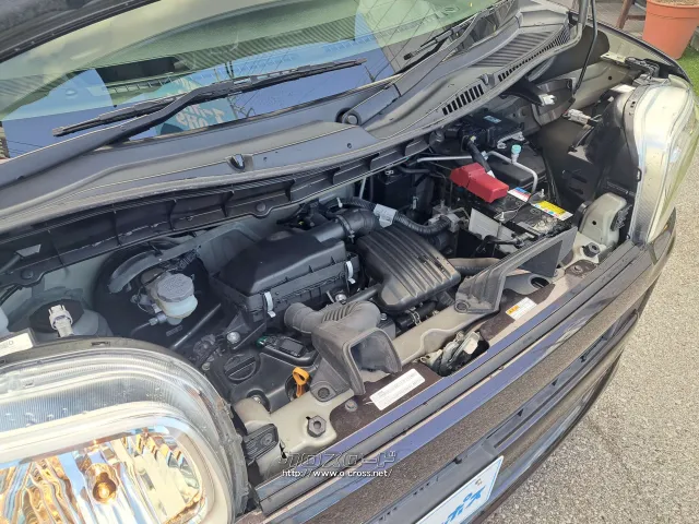 種類水冷直列3気筒DOHC12バルブ+モーター総排気量658cc スズキ スペーシア