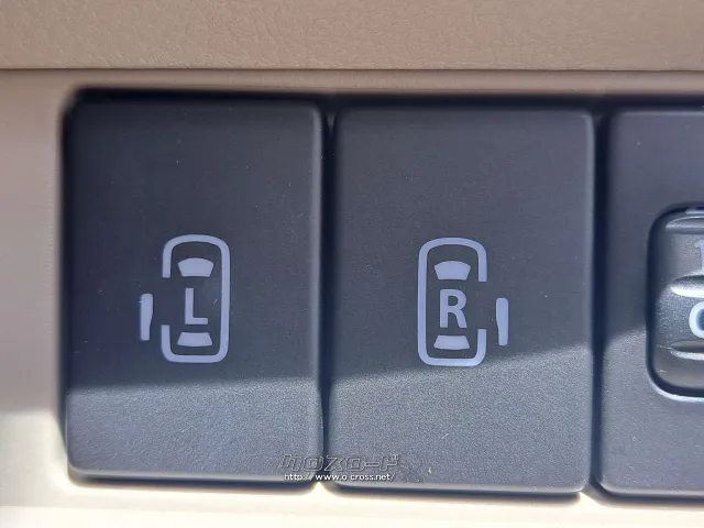 乗り降りがしやすい左右両側パワースライドドア スズキ スペーシア