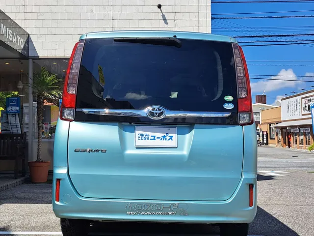 気になる燃費はJC08モード燃費14.8km/リットル トヨタ エスクァイア