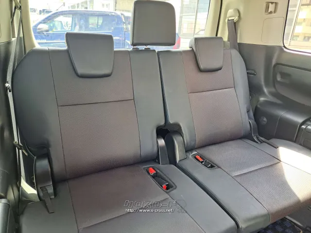 3列目も広々空間で、お出かけにも最適!! トヨタ エスクァイア