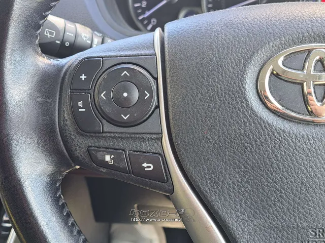 ハンドル左でオーディオ操作が可能 トヨタ エスクァイア