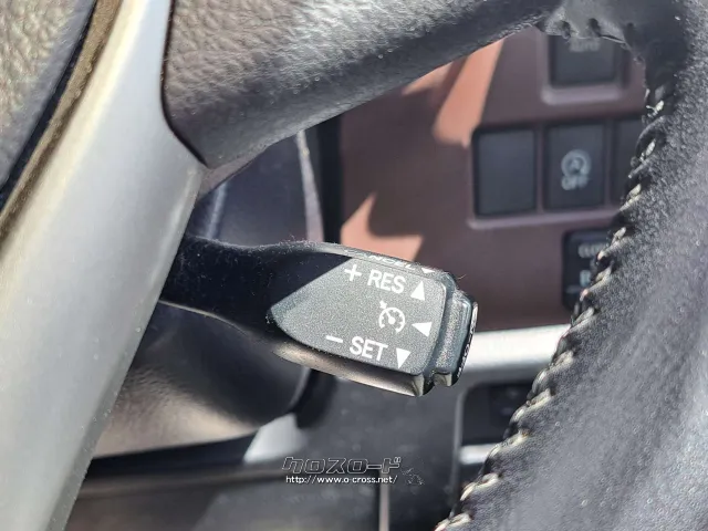 ハンドル右でクルーズコントロール操作が可能 トヨタ エスクァイア