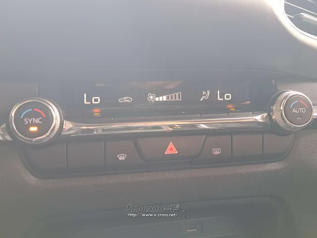 エアコンパネル マツダ CX-30