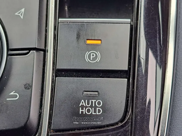 電子パーキングブレーキ マツダ CX-30