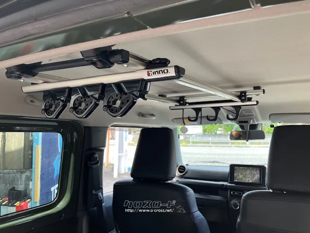 高剛性化、高強度化したフロントシートフレームを採用した。 スズキ ジムニーシエラ