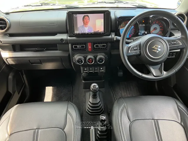 誤発進抑制機能、車線逸脱警報機能、ふらつき警報機能、ハイビームアシスト、先行車発 スズキ ジムニーシエラ