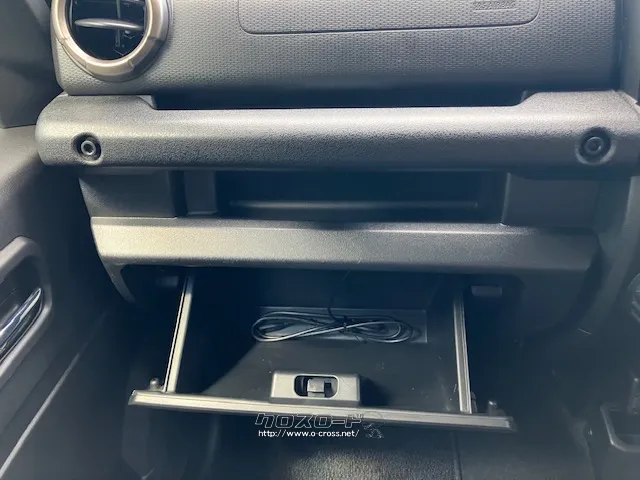 「お問合せはユーポス登川店まで/098-989-9344お待ちしております」 スズキ ジムニーシエラ