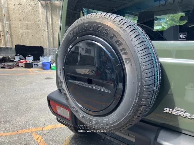 タイヤサイズ(前)195/80R15 96Sタイヤサイズ(後)195/80R スズキ ジムニーシエラ