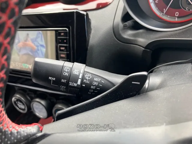 「お問合せはユーポス登川店まで/098-989-9344お待ちしております」 スズキ スイフト