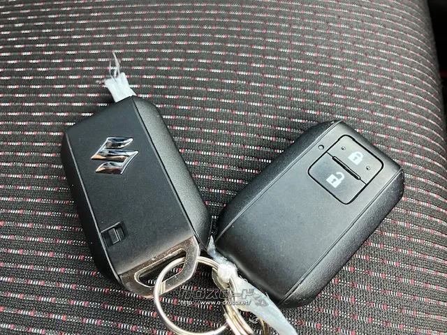 スマートキー2つあり スズキ スイフト