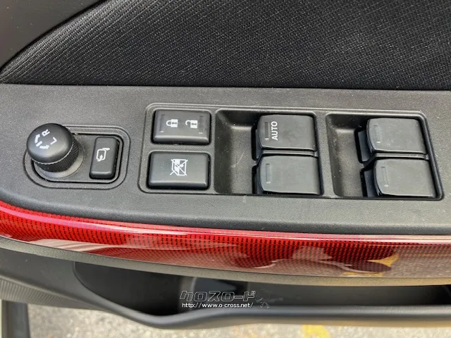 「お問合せはユーポス登川店まで/098-989-9344お待ちしております」 スズキ スイフト