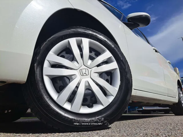 純正15インチホイール。 ホンダ フィット