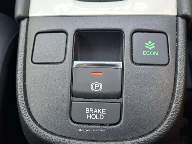 電子パーキングスイッチ・オートブレーキホールド付き ホンダ フィット