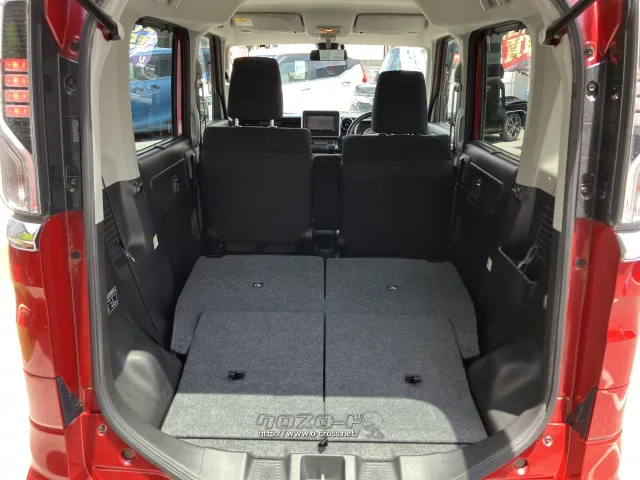 シートを倒せば広々空間 スズキ スペーシア