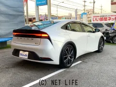 トヨタ プリウス