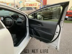 トヨタ プリウス