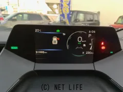 トヨタ プリウス