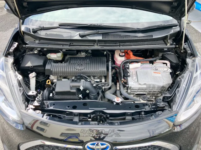 種類直列4気筒DOHC+モーター 総排気量1496cc トヨタ シエンタ