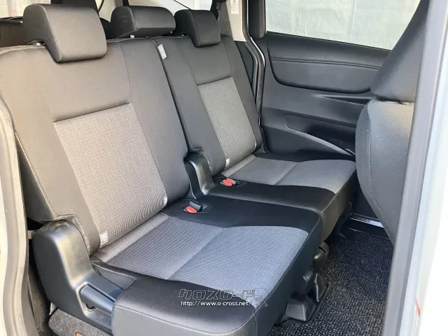 2列目も広々空間♪ トヨタ シエンタ