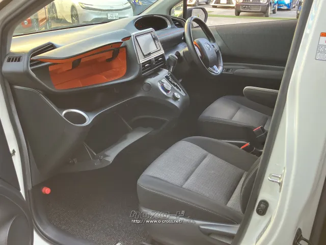 助手席グローブボックス♪ トヨタ シエンタ