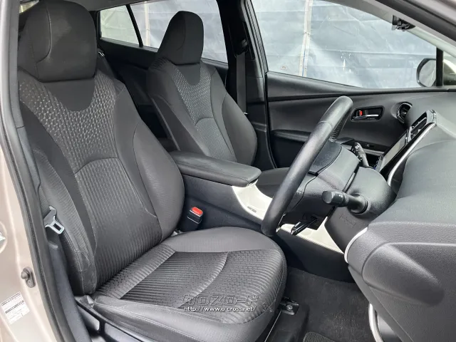 カッコよさを際立たせる「低重心スタイル」「走りの楽しさ・乗り心地のよさ・静かさ」 トヨタ プリウス