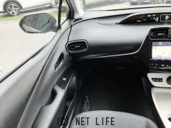 トヨタ プリウス