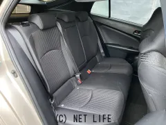 トヨタ プリウス