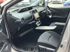 トヨタ プリウス