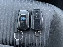 トヨタ プリウス