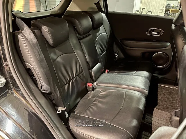 足元、頭上とも広々しております。 ホンダ ヴェゼル